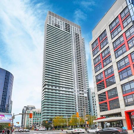 Skyline Suites - Walk To Mtcc, Acc, Rogers Centre & Entertainment District Торонто Екстер'єр фото