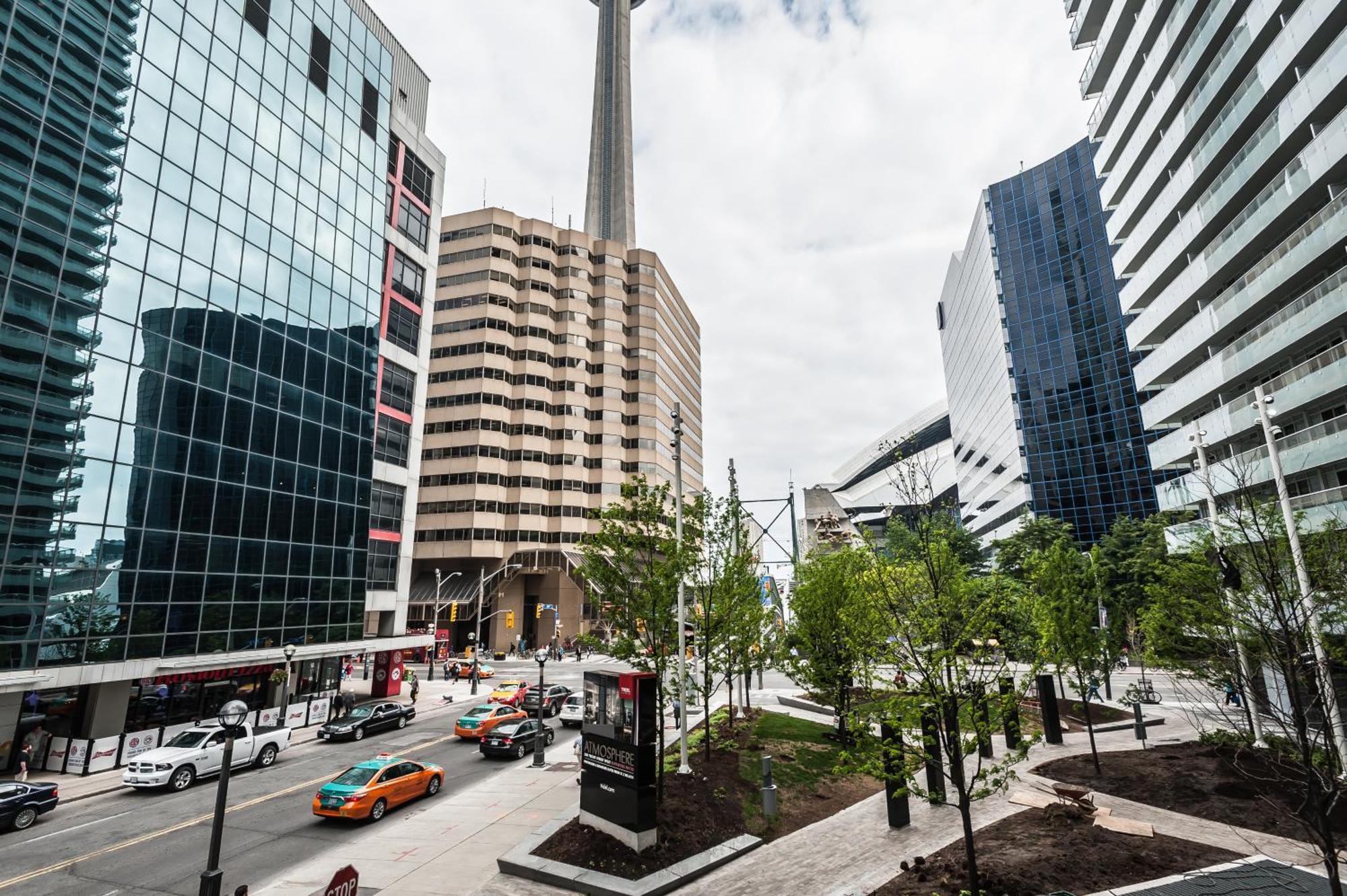 Skyline Suites - Walk To Mtcc, Acc, Rogers Centre & Entertainment District Торонто Екстер'єр фото