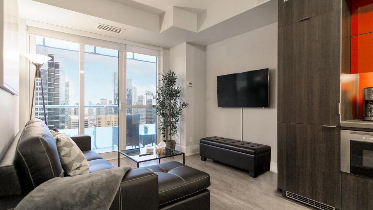 Skyline Suites - Walk To Mtcc, Acc, Rogers Centre & Entertainment District Торонто Екстер'єр фото