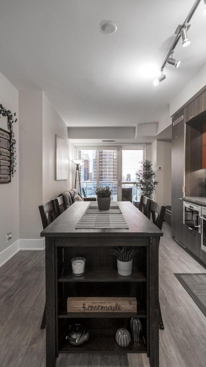 Skyline Suites - Walk To Mtcc, Acc, Rogers Centre & Entertainment District Торонто Екстер'єр фото