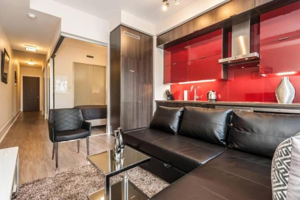 Skyline Suites - Walk To Mtcc, Acc, Rogers Centre & Entertainment District Торонто Екстер'єр фото